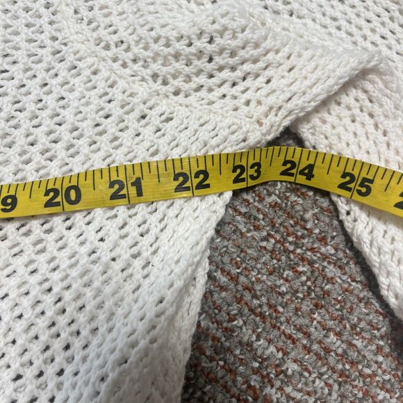 CABELAS Women’s Open Crochet Sweater Embroidered Detail Ivory Floral Size Large - Picture 8 of 10